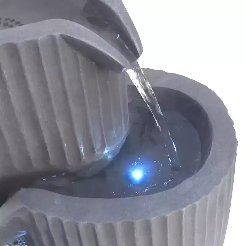 Fontaine à pots cannelés grise à 5 niveaux de 32 po : fontaine d'extérieur illuminée par DEL, fabriquée en résine, alimentée par l'électricité
